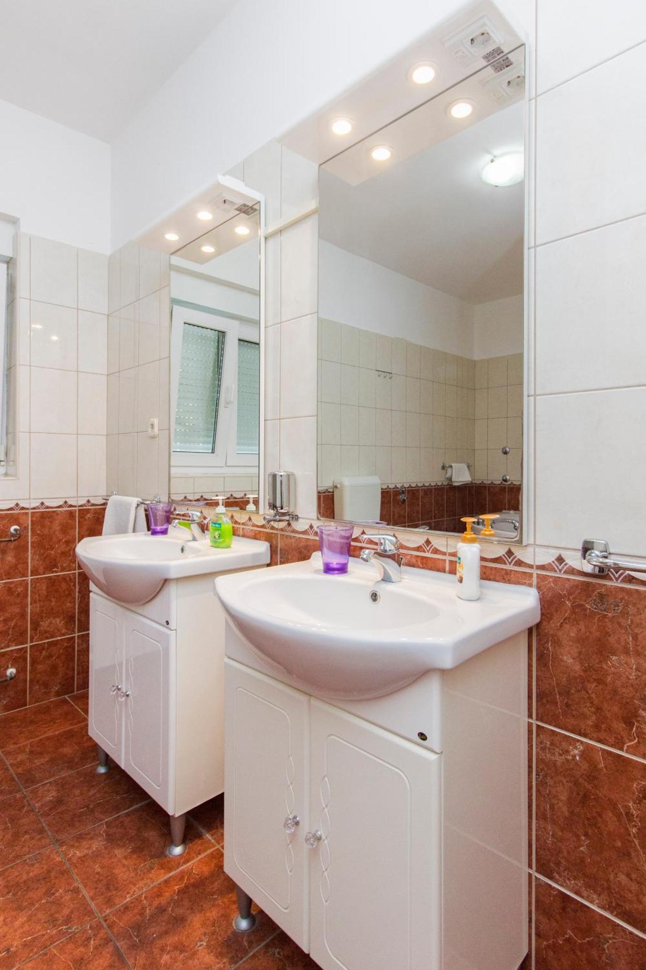 וודיצה Vila Jadranka מראה חיצוני תמונה